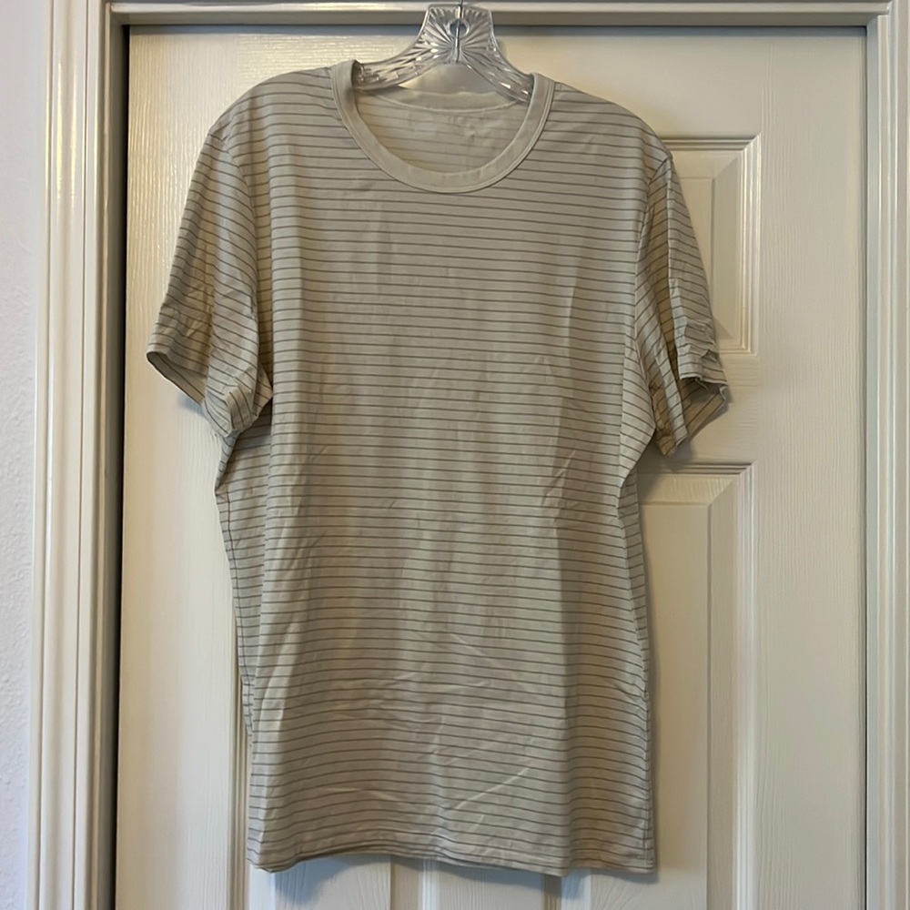 Lululemon mens tshirt.
